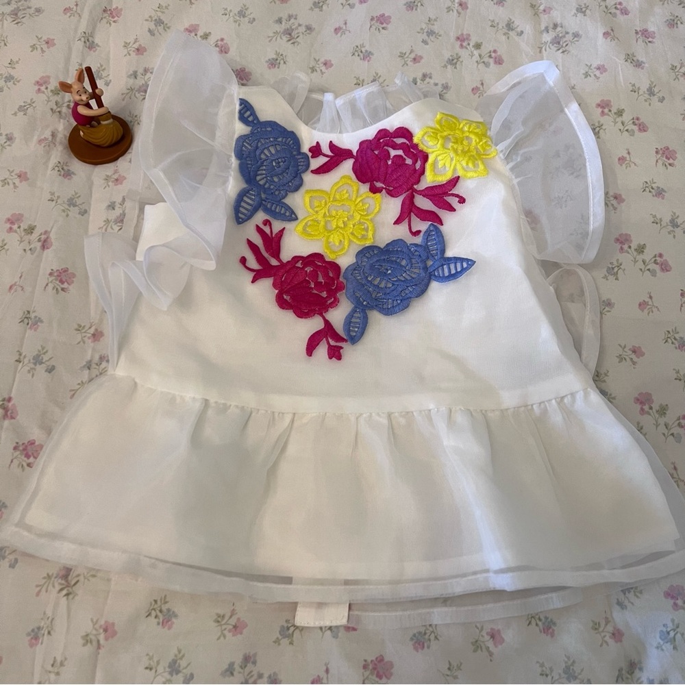 Janie and Jack 12-18 months pristine embroidered floral top